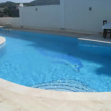 Boyalik Demirel & Отель Кешме