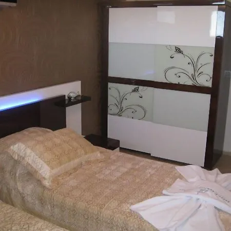 Отель Boyalik Demirel &