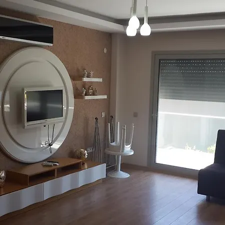 Boyalik Demirel & Кешме