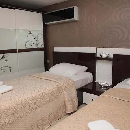 Boyalik Demirel & Отель *