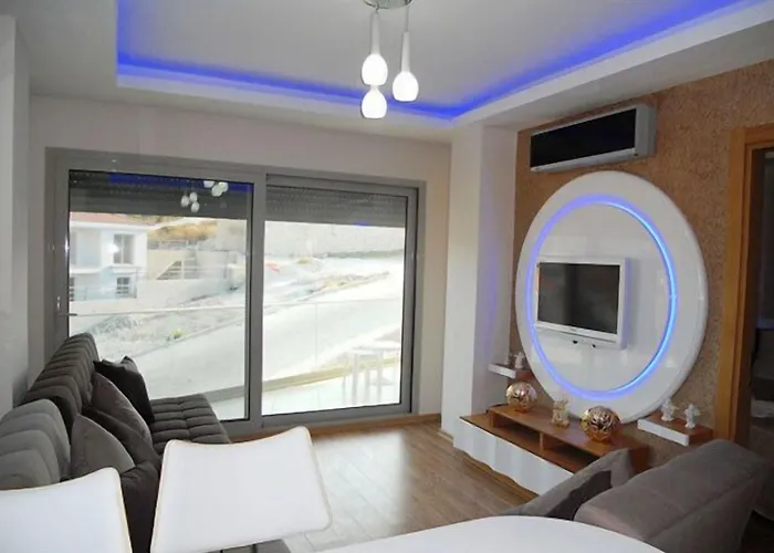 Boyalik Demirel & * Çeşme